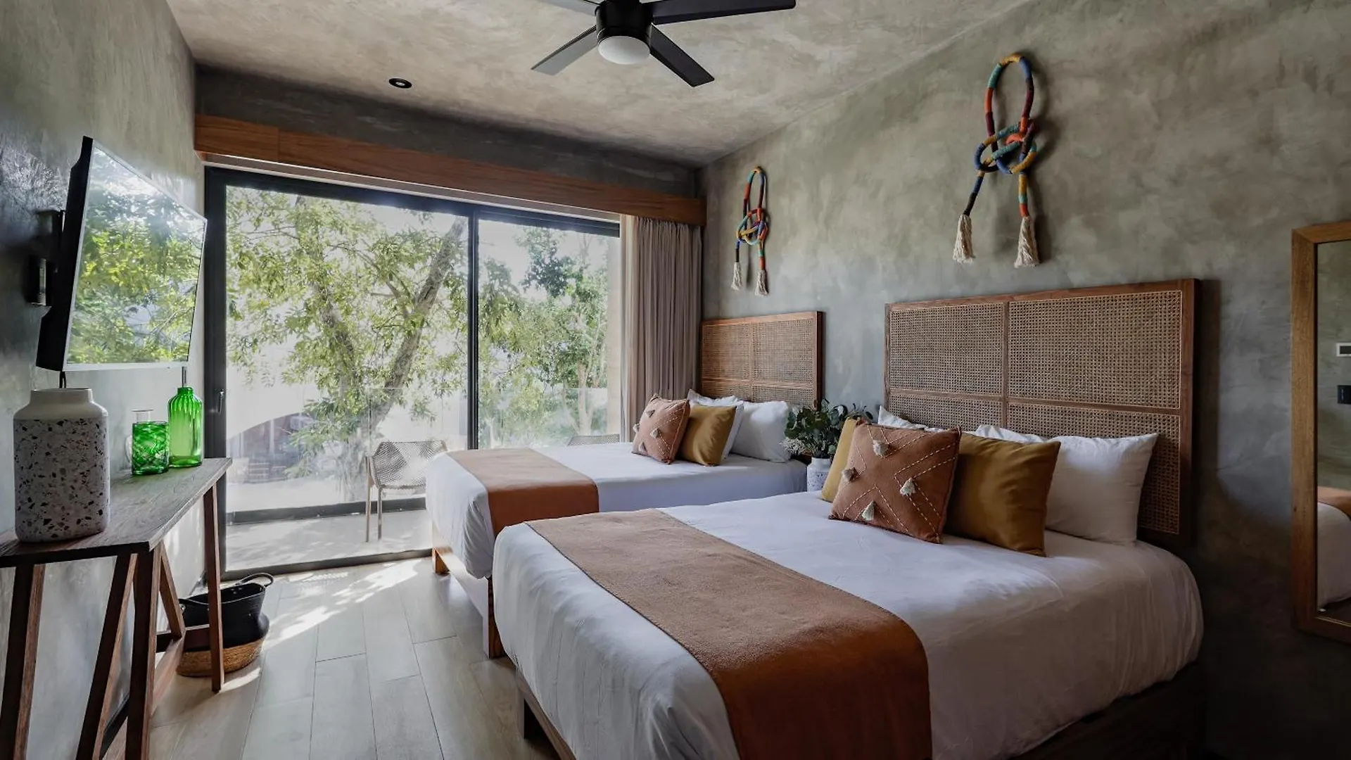 Contemporary Condo Central & Well-Located Tulum Apartment