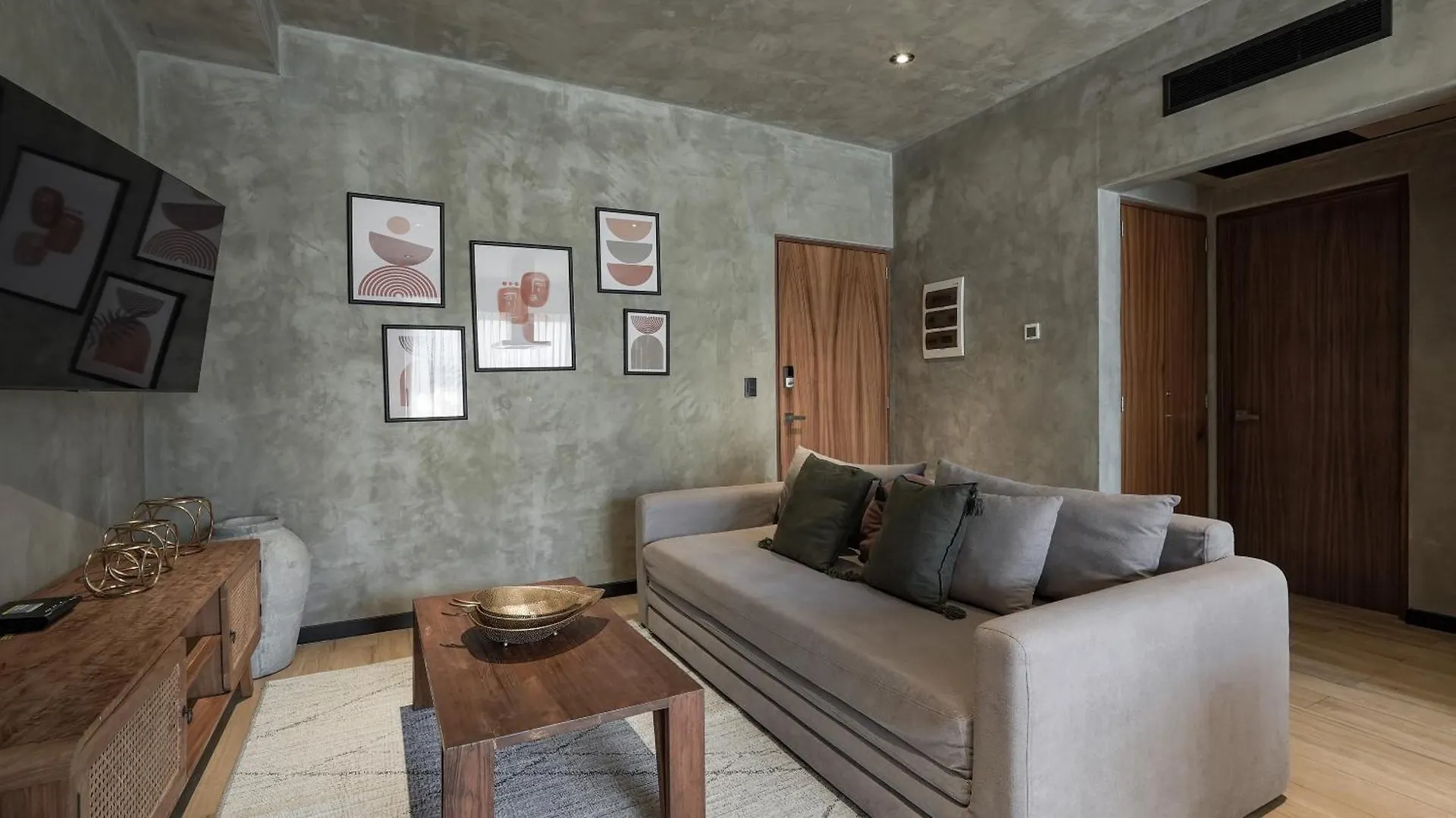 Apartment Contemporary Condo Central & Well-Located Tulum Mexico