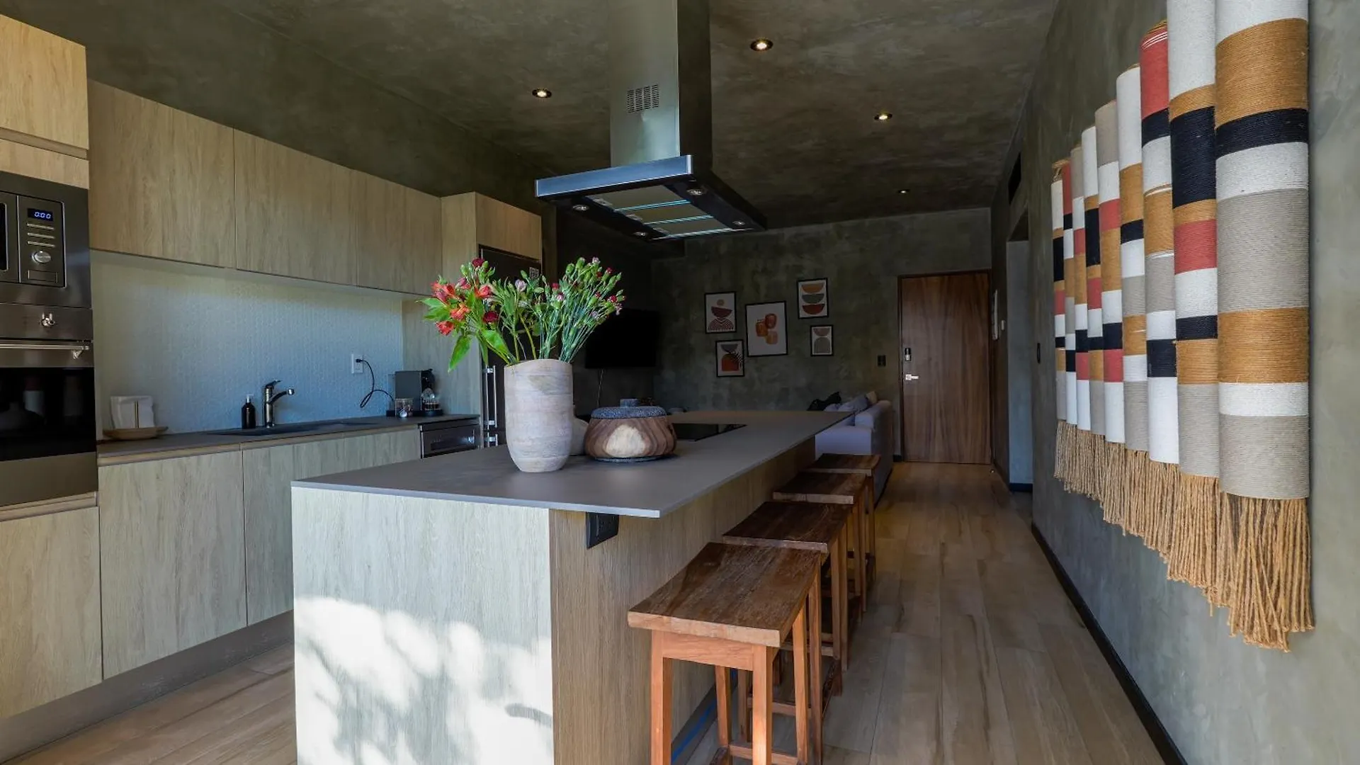 Contemporary Condo Central & Well-Located Tulum Apartment