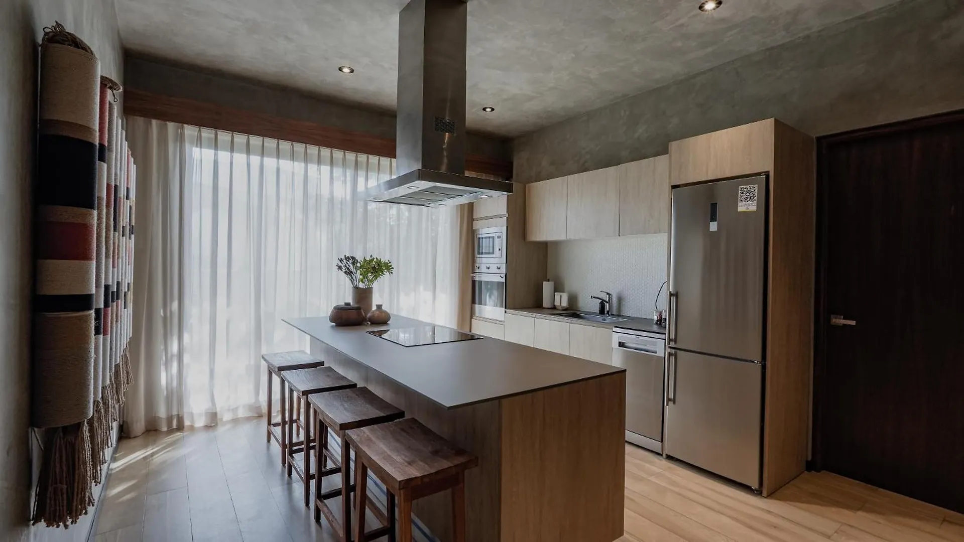 Contemporary Condo Central & Well-Located Tulum Mexico